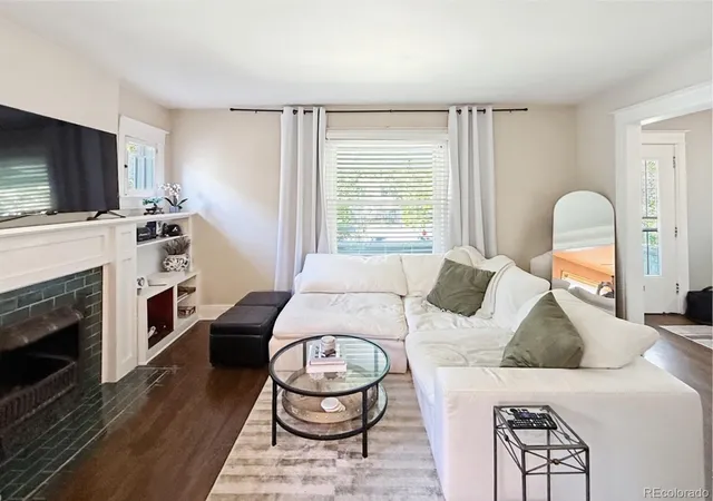 Photo 3 of Single family home for sale at 970 S Pearl St, Denver, CO 80209 | MLS# 6767234 | Listing updated on 2026-09-17