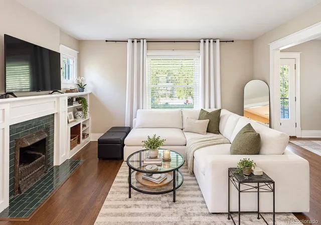 Single family home for sale at 970 S Pearl St, Denver, CO 80209 | MLS# 6767234 | Listing updated on 2026-10-07