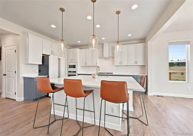 Photo 4 of Single family home for sale at 5462 Gray Wolf Ln, Castle Rock, CO 80104 | MLS# 5830698 | Listing updated on 2026-09-27