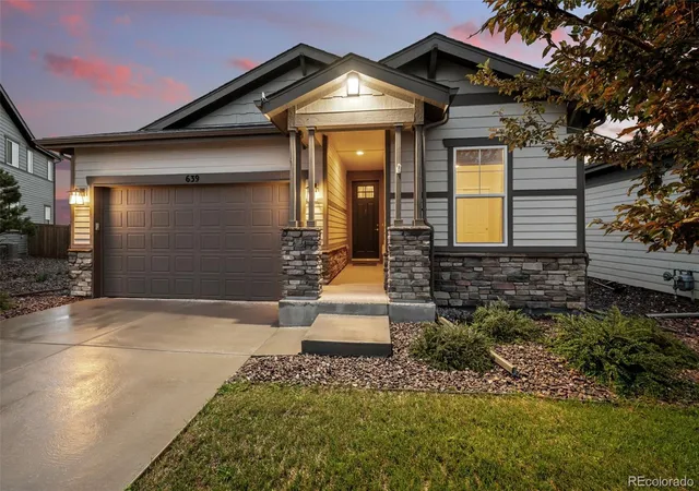 Photo 2 of Single family home for sale at 639 N Waterloo Ct, Aurora, CO 80018 | MLS# 5430177 | Listing updated on 2026-10-07