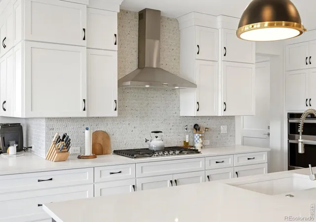 5th image of 9148 Star Fall Cir, Littleton, CO 80125 | MLS# IR1067010