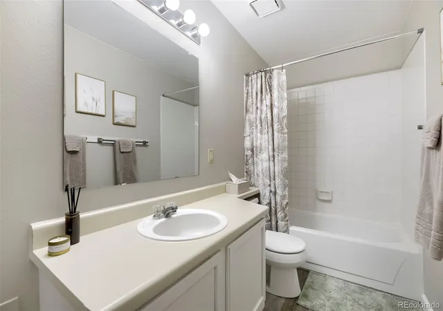 Photo 4 of Townhouse for sale at 12065 W Chenango Dr, Morrison, CO 80465 | MLS# 1785038 | Listing updated on 2026-10-09