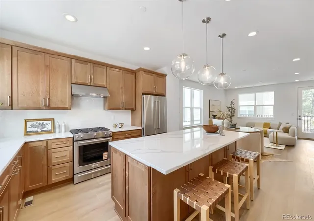 2nd image of 11002 E Hinsdale Cir, Centennial, CO 80112 | MLS# 1567944