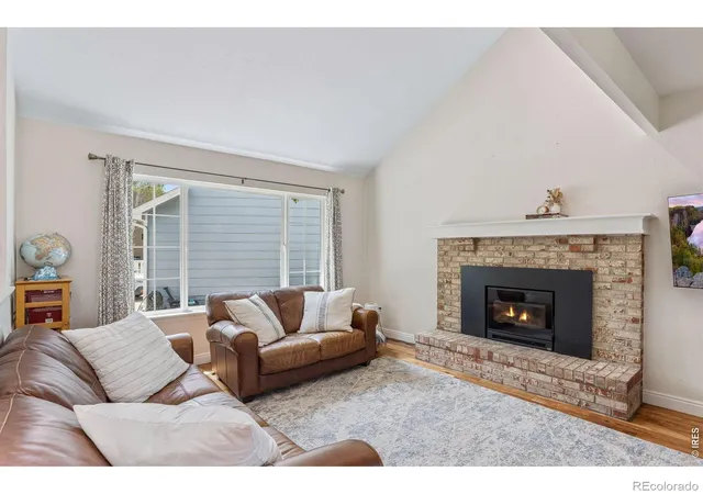 Photo 2 of Townhouse for sale at 8099 Meadowdale Sq, Niwot, CO 80503 | MLS# IR1067015 | Listing updated on 2026-10-06