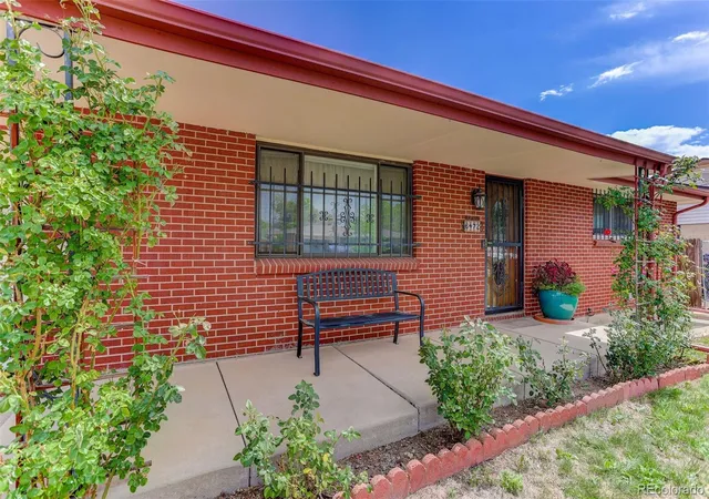 3rd image of 6472 Vrain St, Arvada, CO 80003 | MLS# 2342491