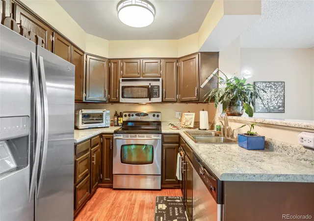 Photo 3 of Townhouse for sale at 924 Milo Cir #B, Lafayette, CO 80026 | MLS# 3088232 | Listing updated on 2026-09-13