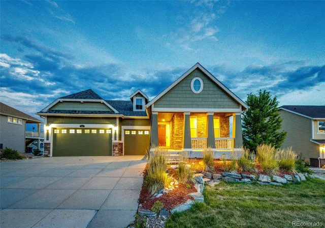 2nd image of 898 Eveningsong Dr, Castle Rock, CO 80104 | MLS# 7683593