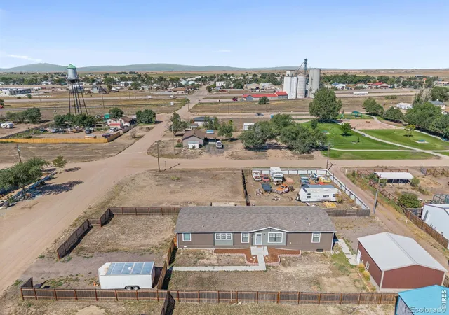Photo 1 of Single family home for sale at 405 E Main Ave, Pierce, CO 80650 | MLS# IR1067056 | Listing updated on 2026-10-05