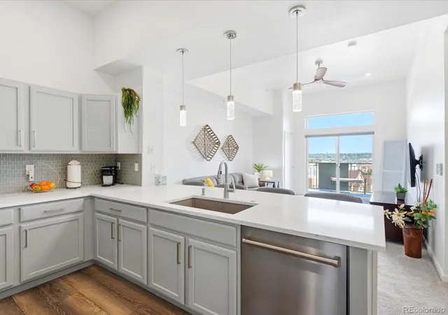 Listing Photo 4 - Condo for sale in building located at 7931 W 55th Ave, Arvada, CO 80002 - Unit #313