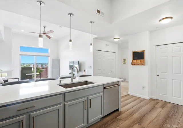 Listing Photo 5 - Condo for sale in building located at 7931 W 55th Ave, Arvada, CO 80002 - Unit #313