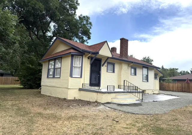 2nd image of 1801 Upham St, Denver, CO 80214 | MLS# 5644324