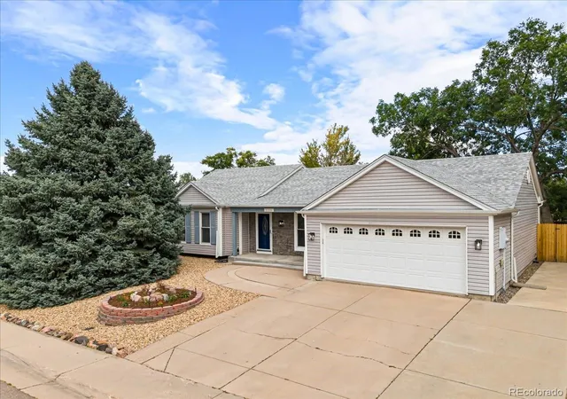 2nd image of 21698 E Powers Cir, Aurora, CO 80015 | MLS# 3478397