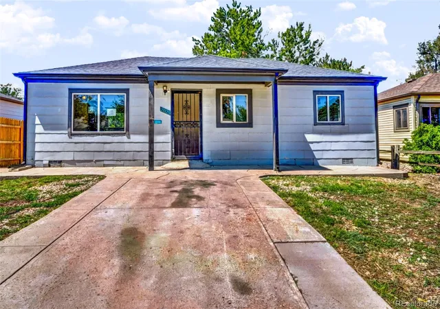 Photo 1 of Sale Pending at 2025 Ironton St, Aurora, CO 80010 | MLS# 6668705 | Listing updated on 2026-10-28