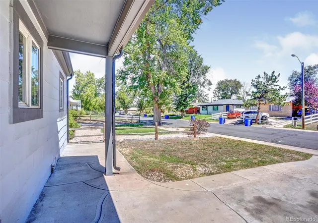 Photo 2 of Single family home for sale at 2025 Ironton St, Aurora, CO 80010 | MLS# 6668705 | Listing updated on 2026-10-01