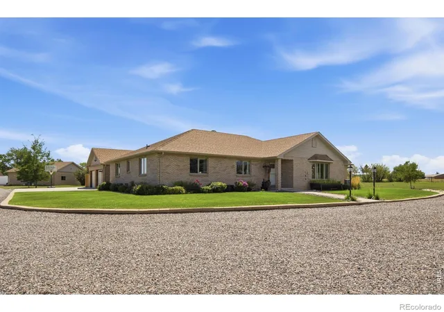 Photo 3 of Single family home for sale at 3919 Surrey Rdg, Loveland, CO 80537 | MLS# IR1067076 | Listing updated on 2026-10-08