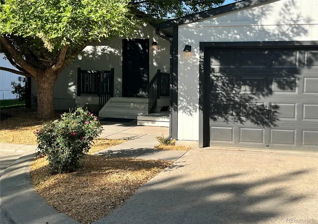 Photo 2 of Manufactured home for sale at 11051 Yellowstone, Longmont, CO 80504 | MLS# 3650175 | Listing updated on 2026-10-09