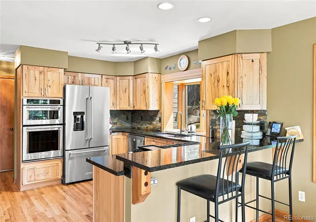 Photo 4 of Single family home for sale at 160 Meadowlark Dr, Evergreen, CO 80439 | MLS# 7963588 | Listing updated on 2026-09-03
