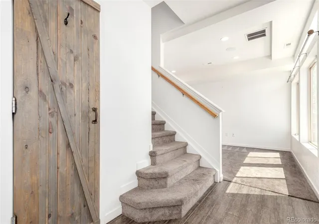 3rd image of 18639 E 50Th Pl, Denver, CO 80249 | MLS# 7880094