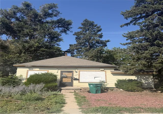 1st image of 1309 Chester St, Aurora, CO 80010 | MLS# 1552186