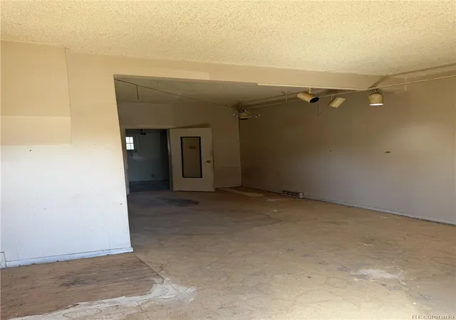 3rd image of 1309 Chester St, Aurora, CO 80010 | MLS# 1552186