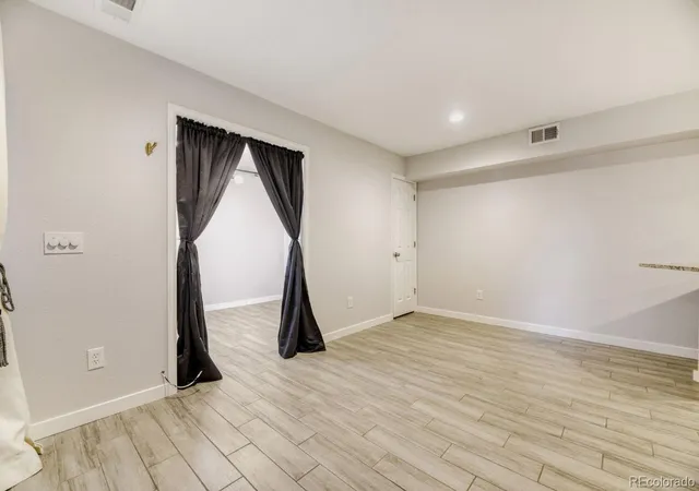 3rd image of 1825 Kendall St, Lakewood, CO 80214