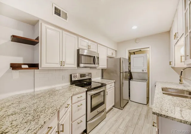 5th image of 1825 Kendall St, Lakewood, CO 80214