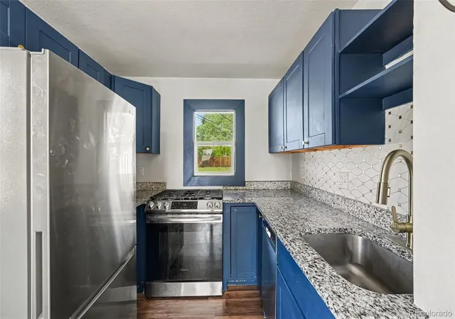 Photo 3 of Single family home for sale at 6701 E 77th Pl, Commerce City, CO 80022 | MLS# 8835961 | Listing updated on 2026-10-06