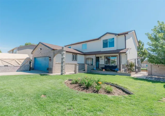 2nd image of 4860 Crown Blvd, Denver, CO 80239 | MLS# 4922306
