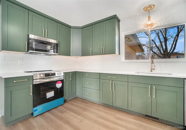 1st image of 812 Gallup Rd, Fort Collins, CO 80521 | MLS# 5441775