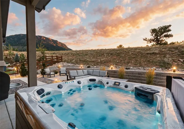 Photo 2 of Single family home for sale at 5425 Mesa Top Dr, Monument, CO 80132 | MLS# 6282299 | Listing updated on 2026-08-27