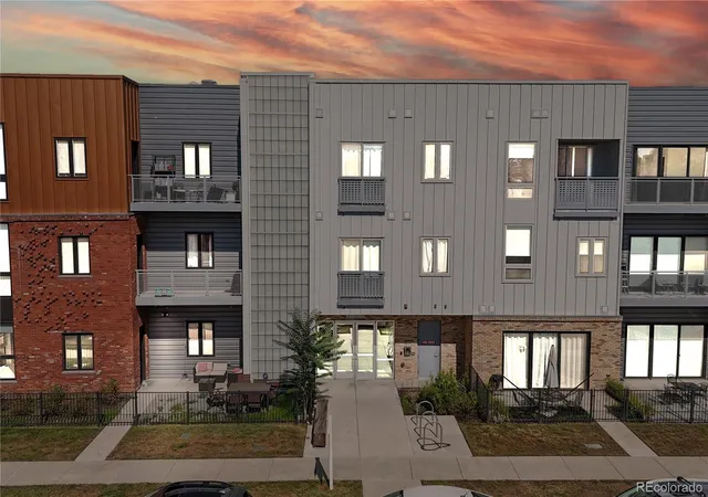 Condo for sale at 2525 Arapahoe St #RD305, Denver, CO 80205 | MLS# 2155681