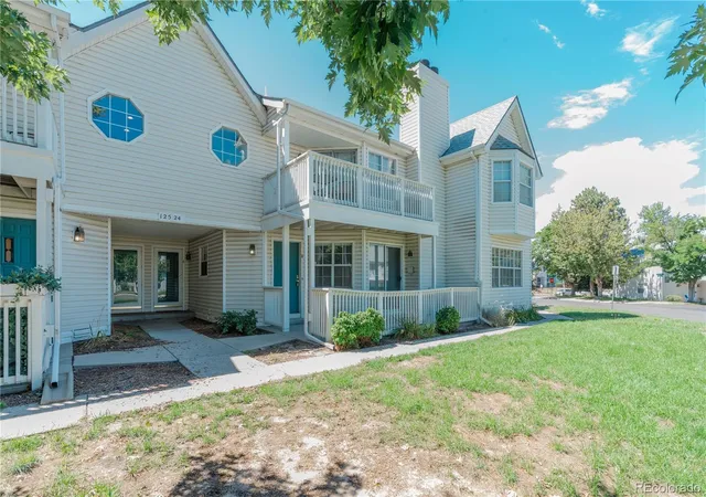 2nd image of 12524 E Pacific Cir #B, Aurora, CO 80014 | MLS# 1774465