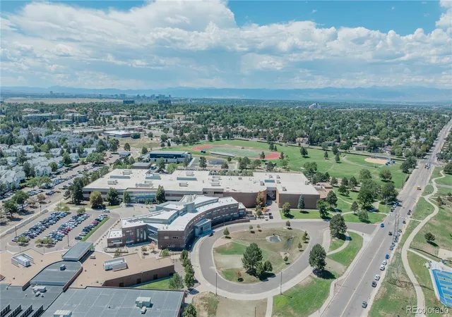 2nd image of 12524 E Pacific Cir, Aurora, CO 80014