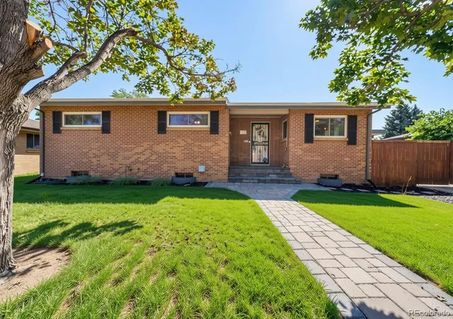 1st image of 480 S Newland St, Lakewood, CO 80226 | MLS# 5110189
