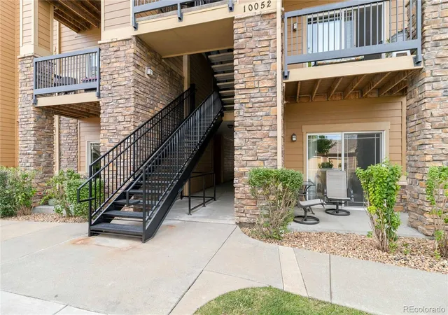 Photo 3 of Condo for sale at 10052 W Ute Pl #102, Littleton, CO 80127 | MLS# 6925626 | Listing updated on 2026-09-24