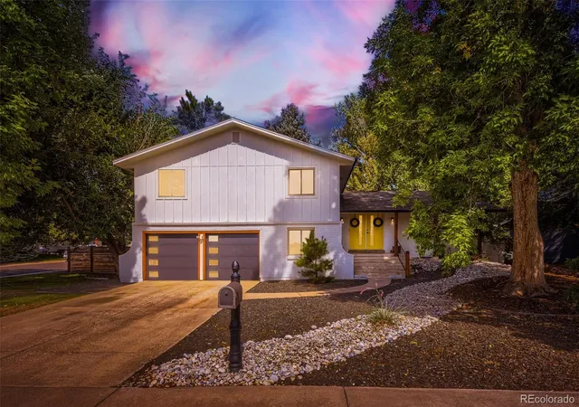 Photo 3 of Single family home for sale at 8469 W Vassar Dr, Lakewood, CO 80227 | MLS# 7432408 | Listing updated on 2026-10-10