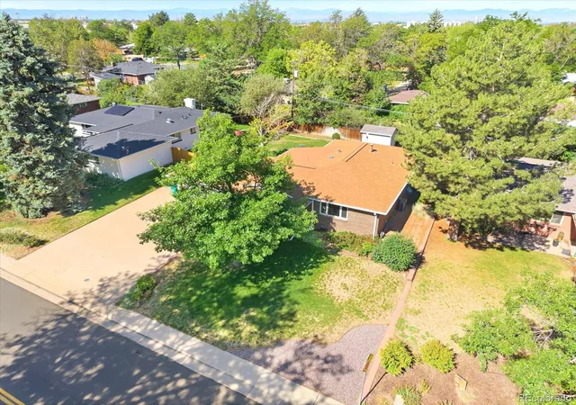 Photo 2 of Single family home for sale at 275 Moline St, Aurora, CO 80010 | MLS# 7088853 | Listing updated on 2026-09-06