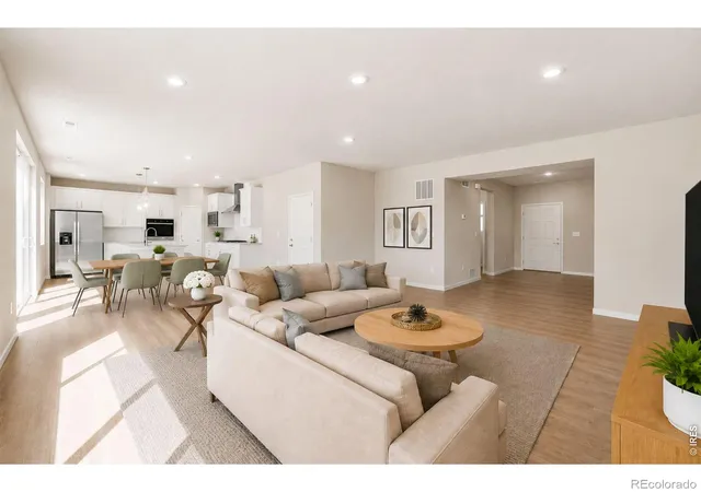 4th image of 7334 White River St, Frederick, CO 80530 | MLS# IR1067117