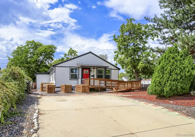 Photo 2 of Single family home for sale at 1187 Syracuse St, Denver, CO 80220 | MLS# 7868219 | Listing updated on 2026-08-29