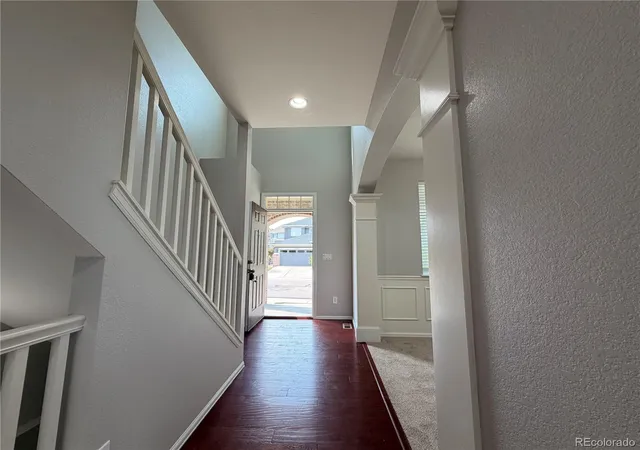Photo 4 of Single family home for sale at 22517 E Layton Cir, Aurora, CO 80015 | MLS# 9641408 | Listing updated on 2026-09-29