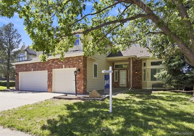 Photo 2 of Single family home for sale at 16254 E Prentice Pl, Centennial, CO 80015 | MLS# 4555878 | Listing updated on 2026-08-30
