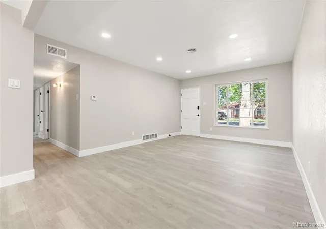 Photo 4 of Single family home for sale at 1269 Revere St, Aurora, CO 80011 | MLS# 2572800 | Listing updated on 2026-10-06