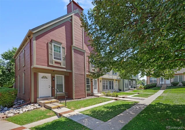 Photo 2 of Townhouse for sale at 14324 E Hawaii Cir #E, Aurora, CO 80012 | MLS# 1693034 | Listing updated on 2026-09-24