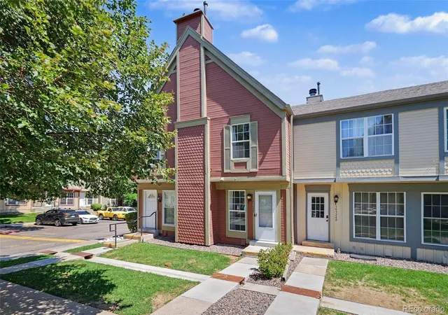 Photo 3 of Townhouse for sale at 14324 E Hawaii Cir #E, Aurora, CO 80012 | MLS# 1693034 | Listing updated on 2026-09-24