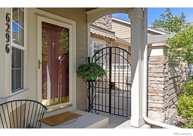Photo 4 of Townhouse for sale at 6296 Terry St, Arvada, CO 80403 | MLS# IR1067169 | Listing updated on 2026-09-29