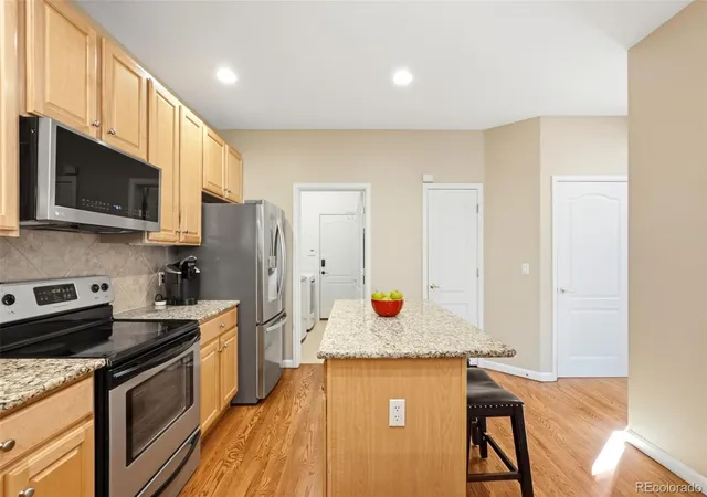 Photo 4 of Single family home for sale at 7147 S Versailles St, Aurora, CO 80016 | MLS# 4383891 | Listing updated on 2026-09-23