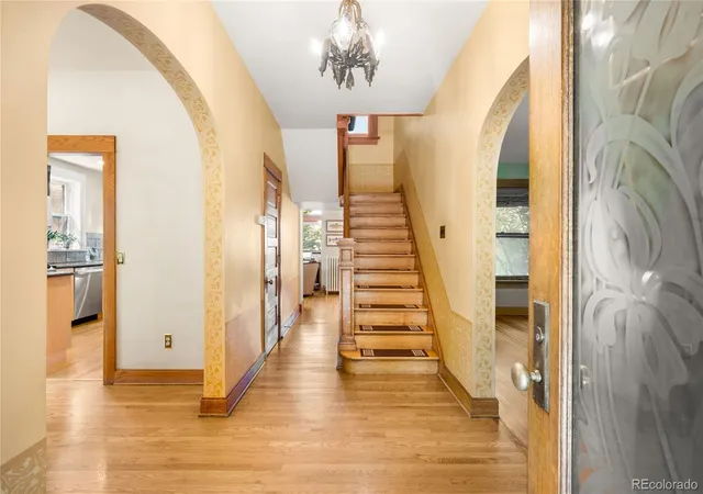 Photo 3 of Sale Pending at 961 S Corona St, Denver, CO 80209 | MLS# 7364372 | Listing updated on 2026-09-13