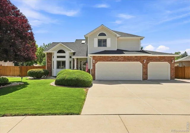 Single family home for sale at 1009 Medicine Man Ct, Windsor, CO 80550 | MLS# IR1067185