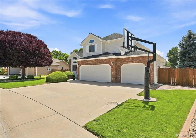 Single family home for sale at 1009 Medicine Man Ct, Windsor, CO 80550 | MLS# IR1067185