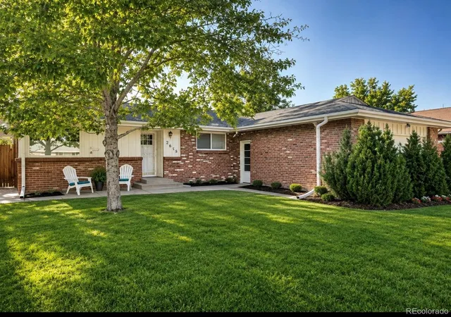 Photo 1 of Single family home for sale at 2615 S Jasmine St, Denver, CO 80222 | MLS# 5747724 | Listing updated on 2026-10-01